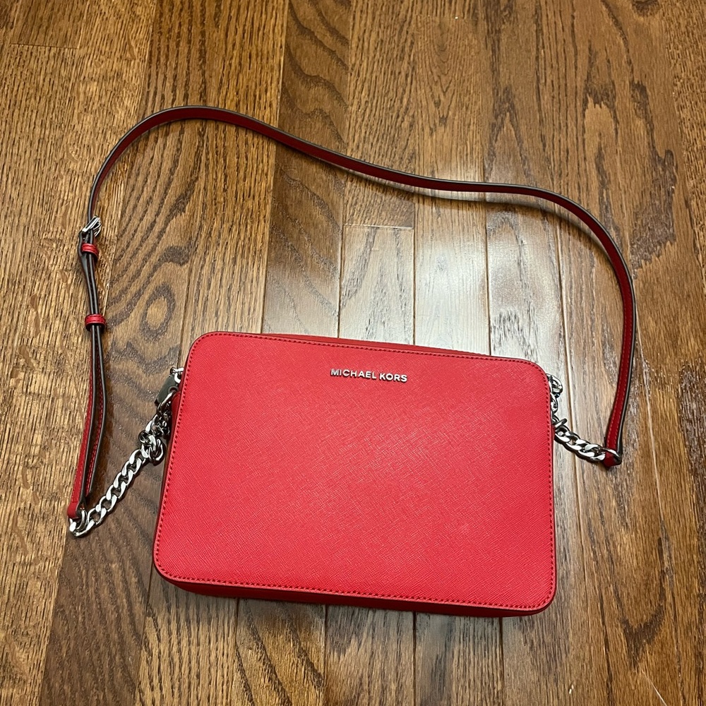 Michael Kors Red Jet Set Bag Medium
